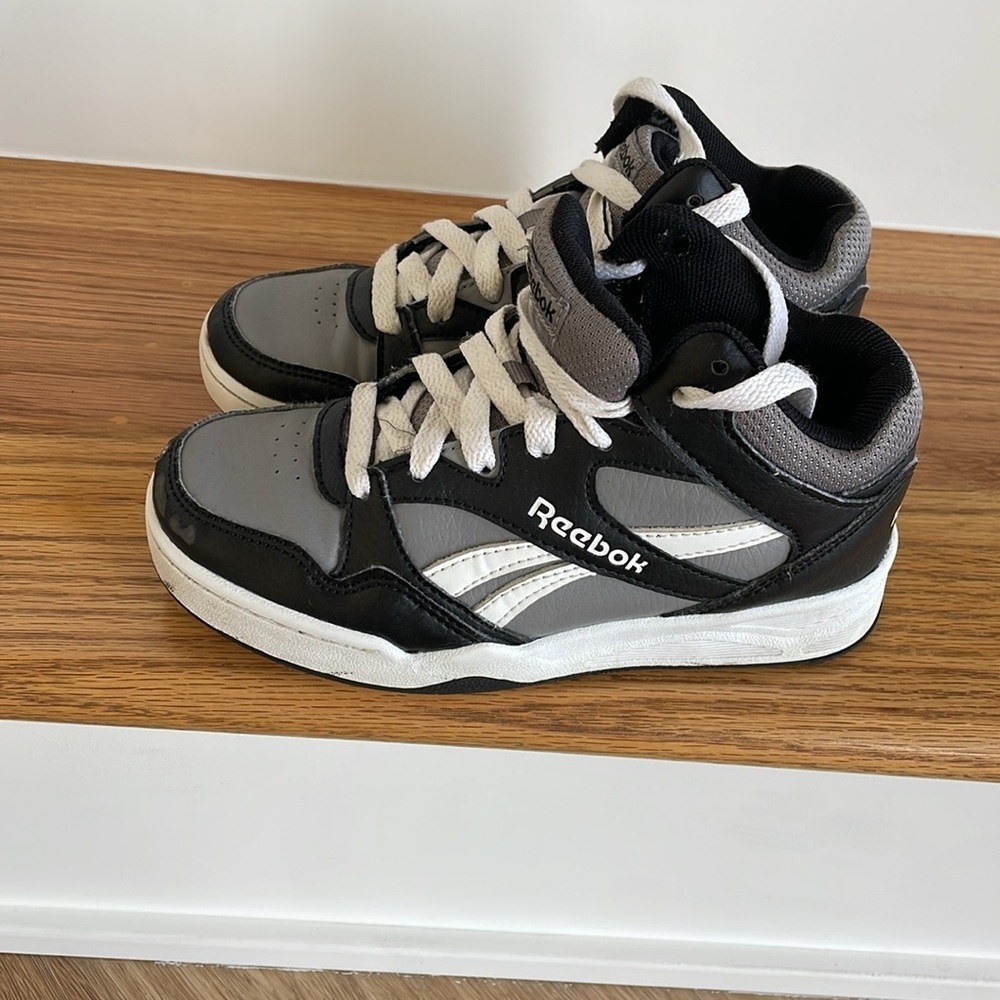 Reebok Shoes - Picture 2 of 6